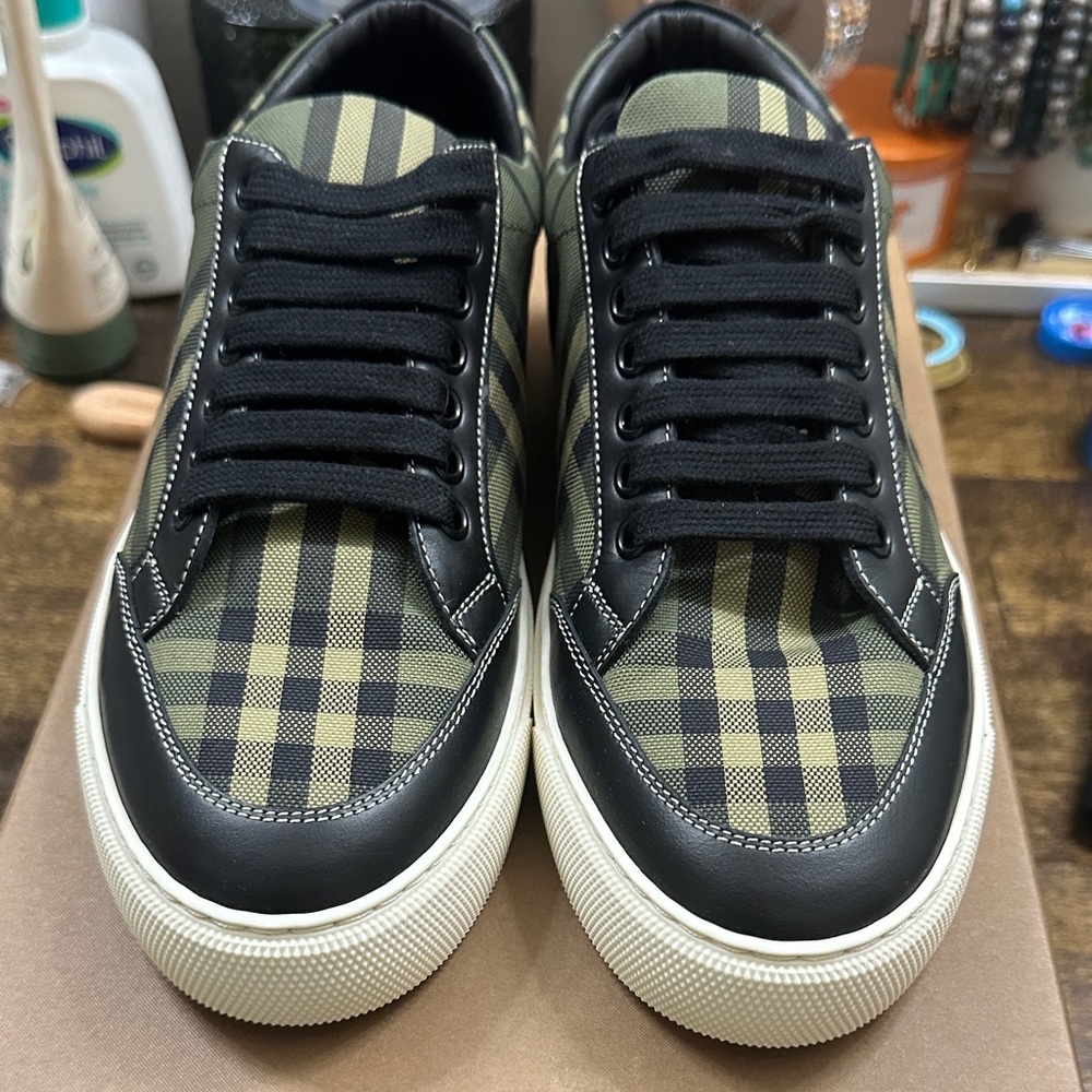 Stylish Black and Green Checkered Men's Sneakers